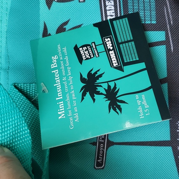 Trader joes mini insulated bag - Picture 2 of 4